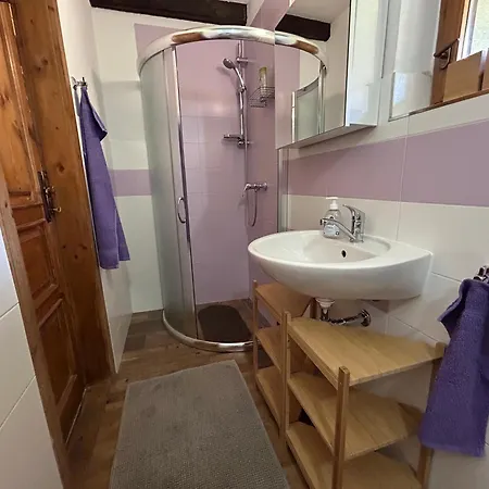 Cicmansky Ludovy Dom Чичмани